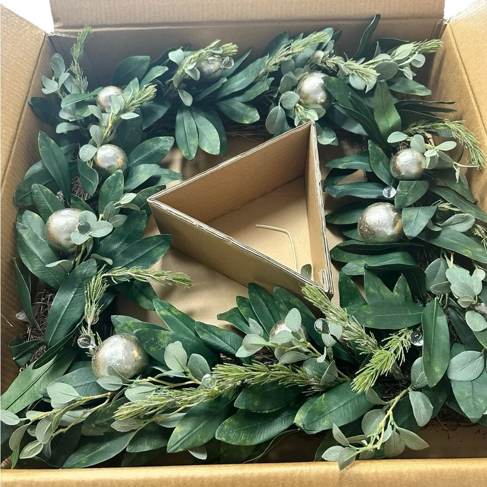 Vintage 2006 Pottery Barn Christmas Bayleaf Wreath